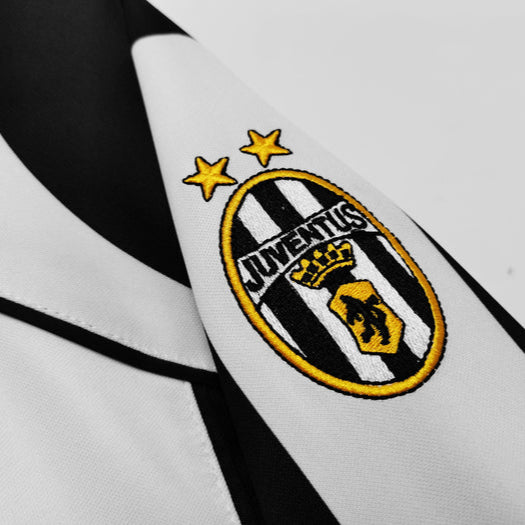 Juventus 1997-1998 Long Sleeve Home Kit