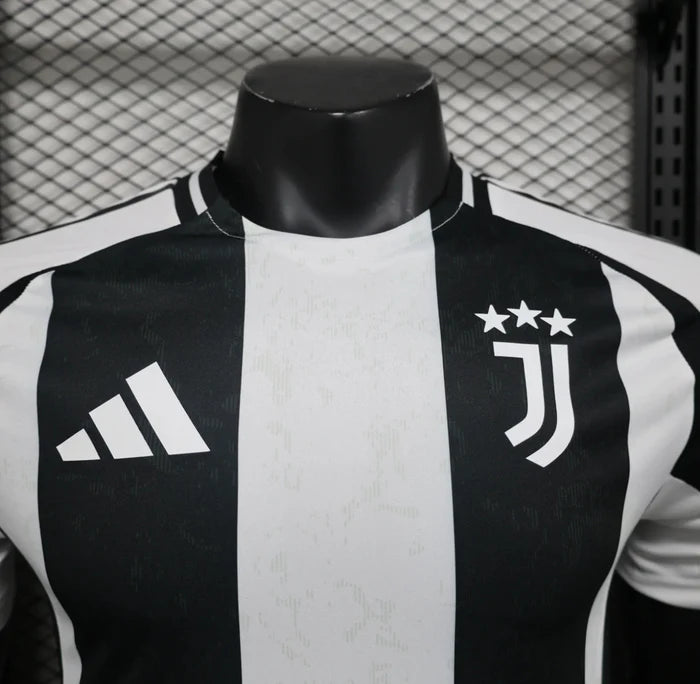 Juventus 24-25 Home Kit