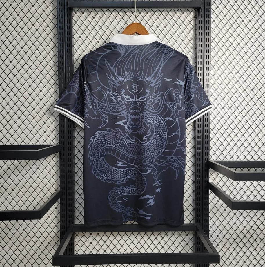 Real Madrid "Dragón Negro" Limited Jersey